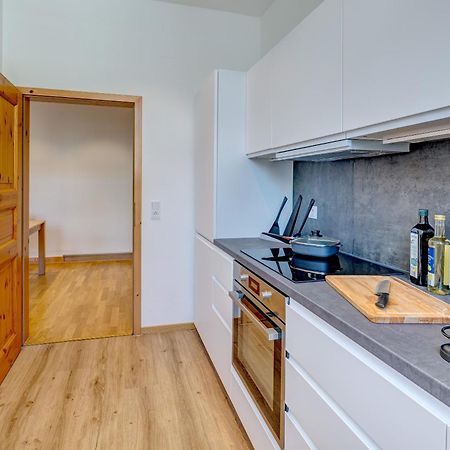 Kaza Guesthouse, Centrally Located 2 & 3 Bedroom Apartments In اوغسبورغ المظهر الخارجي الصورة