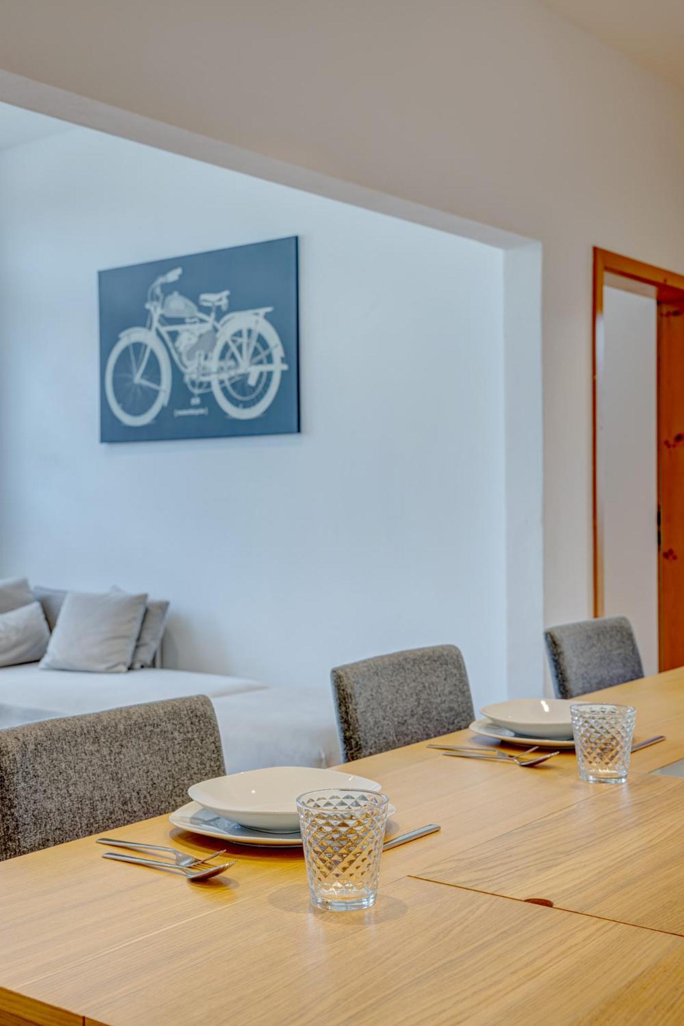 Kaza Guesthouse, Centrally Located 2 & 3 Bedroom Apartments In اوغسبورغ المظهر الخارجي الصورة